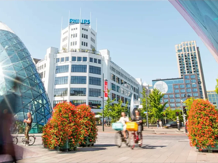 Centrum van Eindhoven met de Blob en het Philips-gebouw
